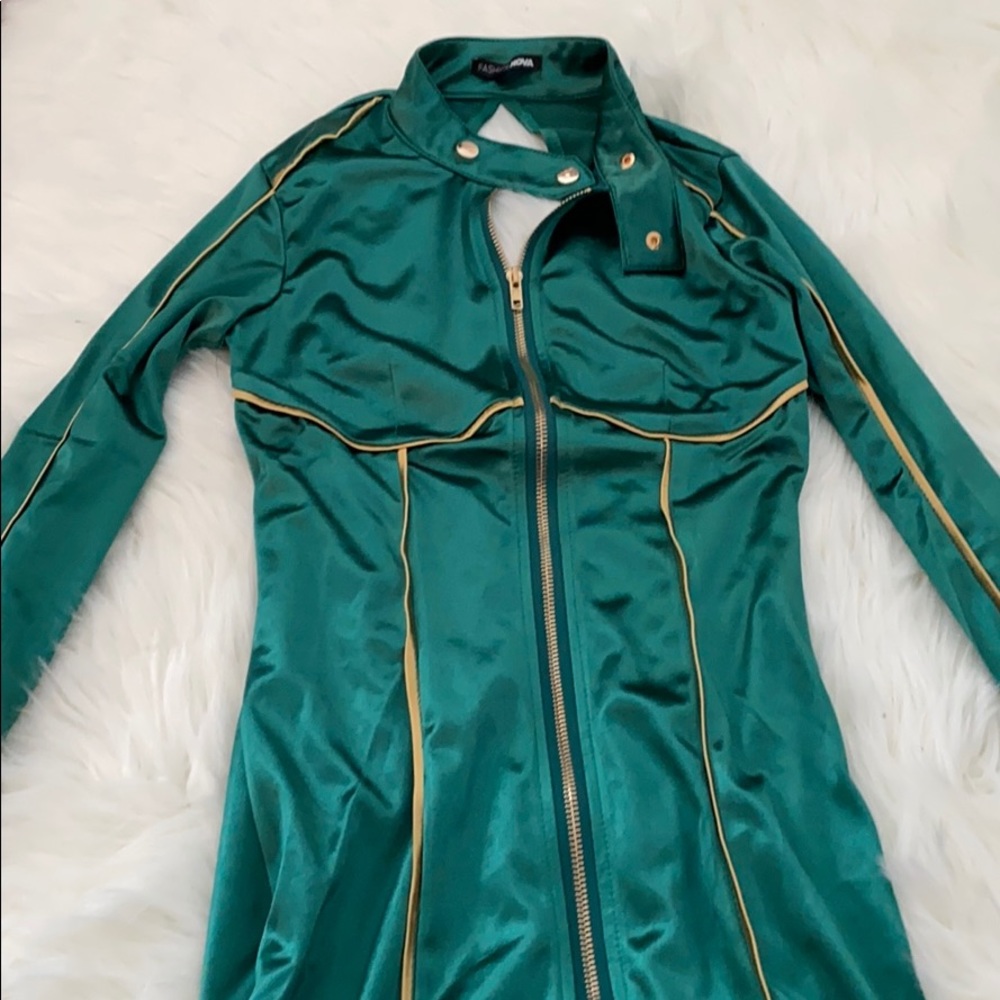 New green FN dress